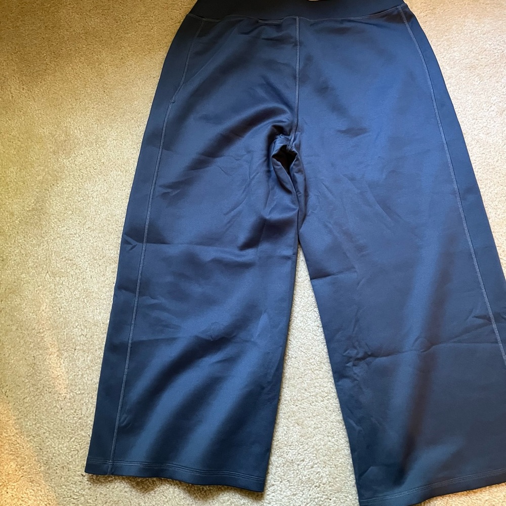 CALIA by Carrie Underwood Navy Cropped Wide-Leg Pants - Picture 3 of 5